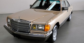 Idealny Mercedes 300SD, który spędził w garażu ponad 30 lat