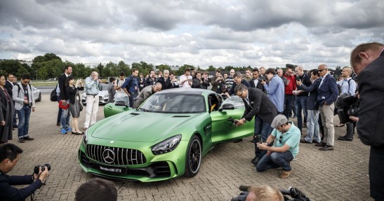Mercedes AMG GT R