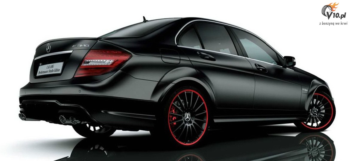 Mercedes C63 AMG Performance Edition