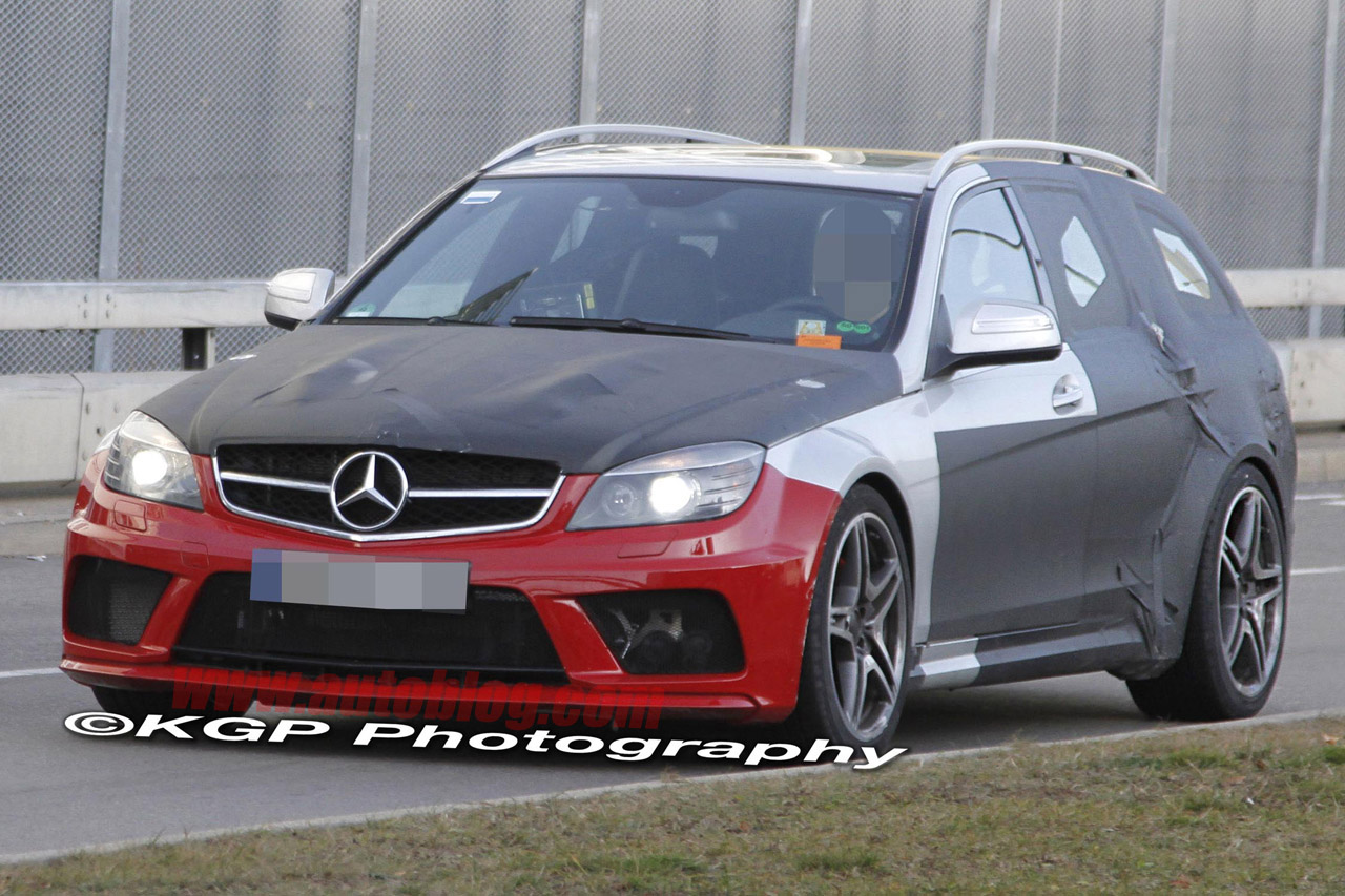 Mercedes C63 AMG T Black Series