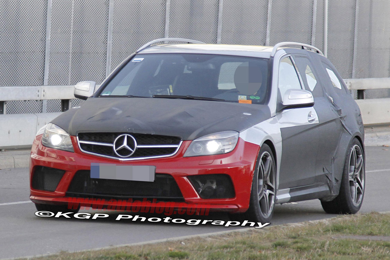 Mercedes C63 AMG T Black Series
