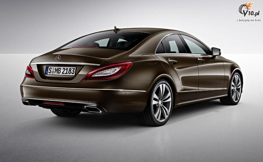 Mercedes CLS Night