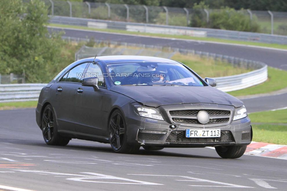 Nowy Mercedes CLS 63 AMG 2012 - zdjcie szpiegowskie