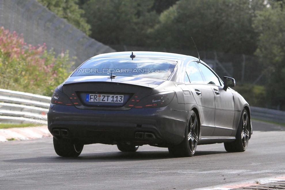 Nowy Mercedes CLS 63 AMG 2012 - zdjcie szpiegowskie