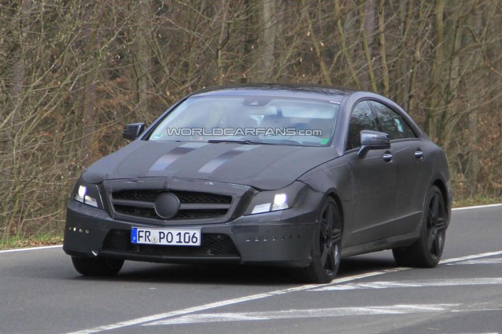 Nowy Mercedes CLS 63 AMG 2012 - zdjcie szpiegowskie