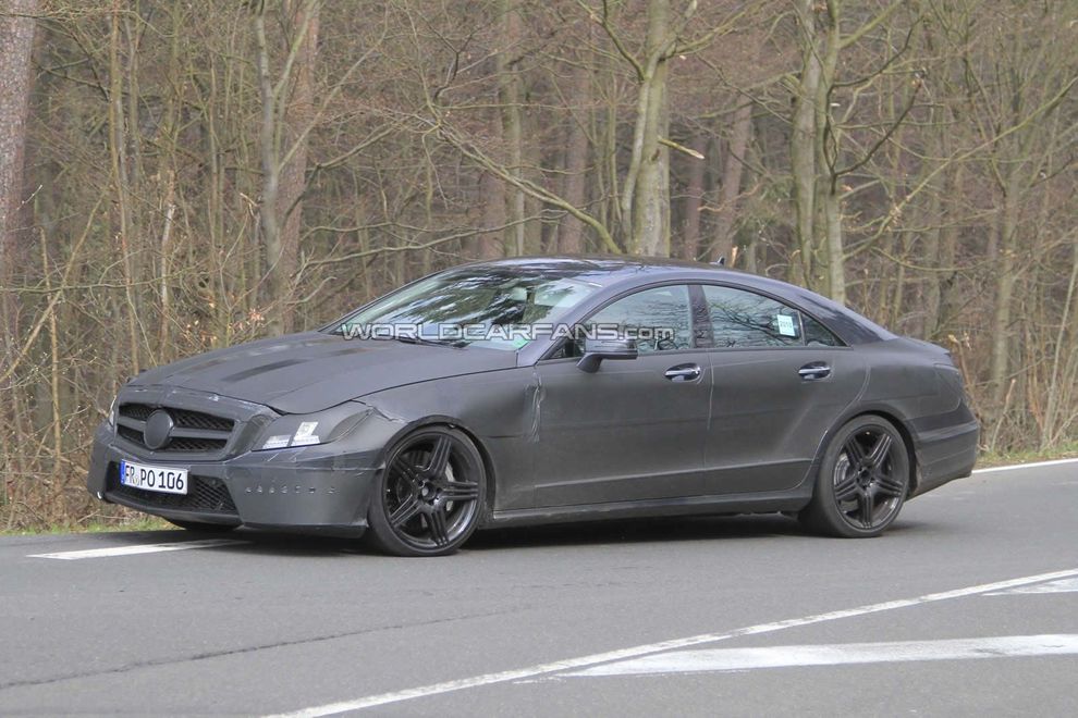 Nowy Mercedes CLS 63 AMG 2012 - zdjcie szpiegowskie