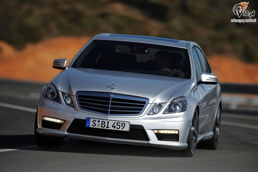 Mercedes E63 AMG