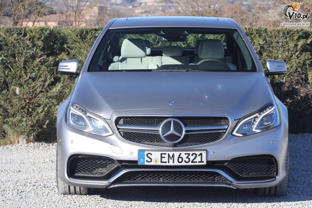 Mercedes E63 AMG