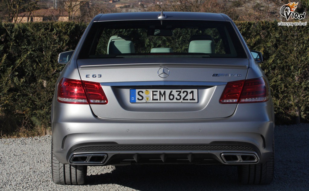 Mercedes E63 AMG