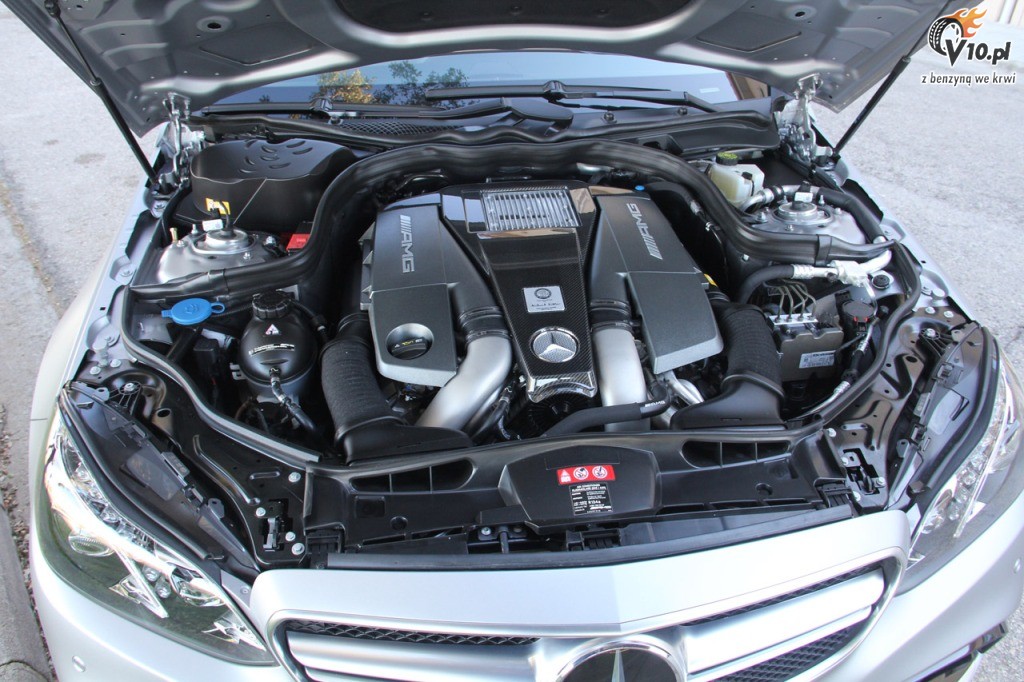 Mercedes E63 AMG