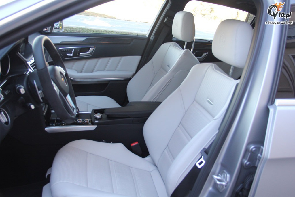 Mercedes E63 AMG