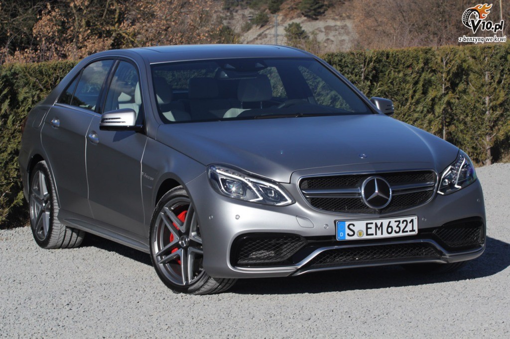 Mercedes E63 AMG