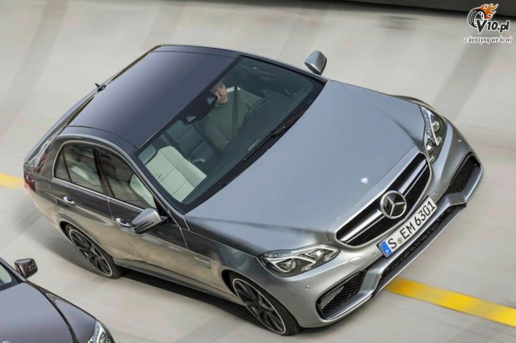 Mercedes E63 AMG
