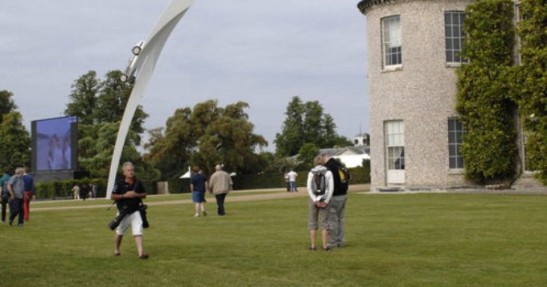 Rzeźba Mercedesa w Goodwood