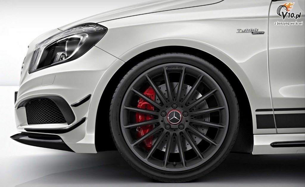 Mercedes A45 AMG