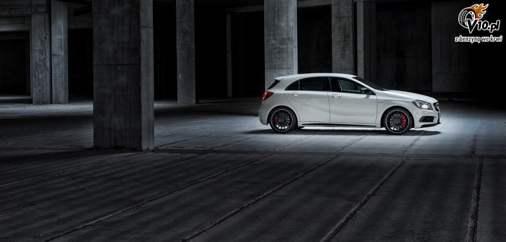 Mercedes A45 AMG
