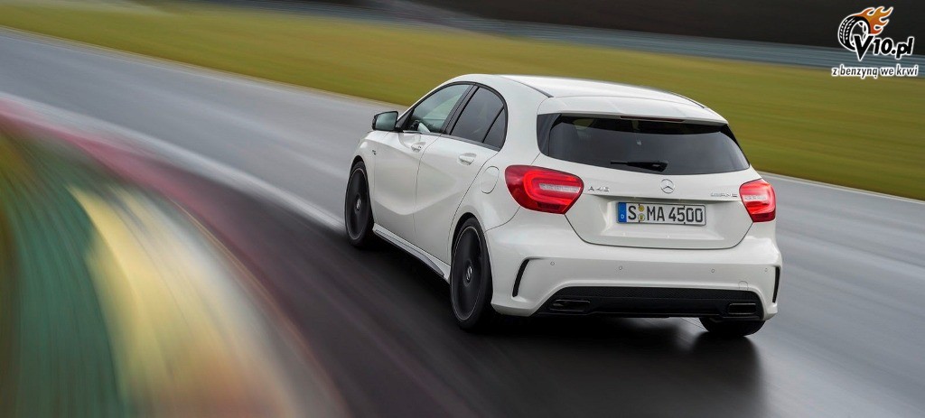 Mercedes A45 AMG