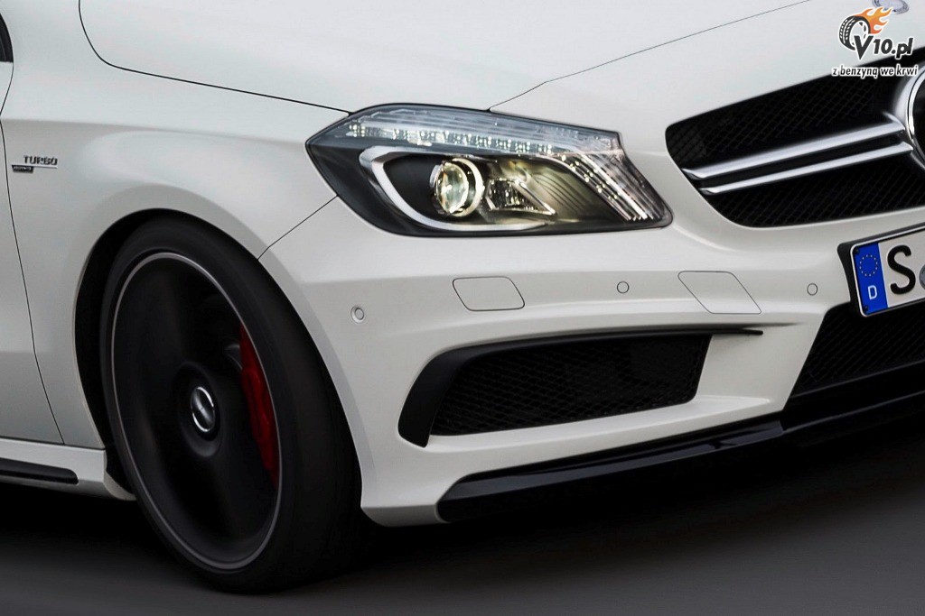 Mercedes A45 AMG
