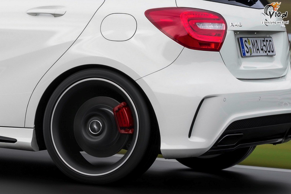Mercedes A45 AMG