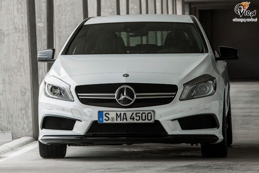Mercedes A45 AMG