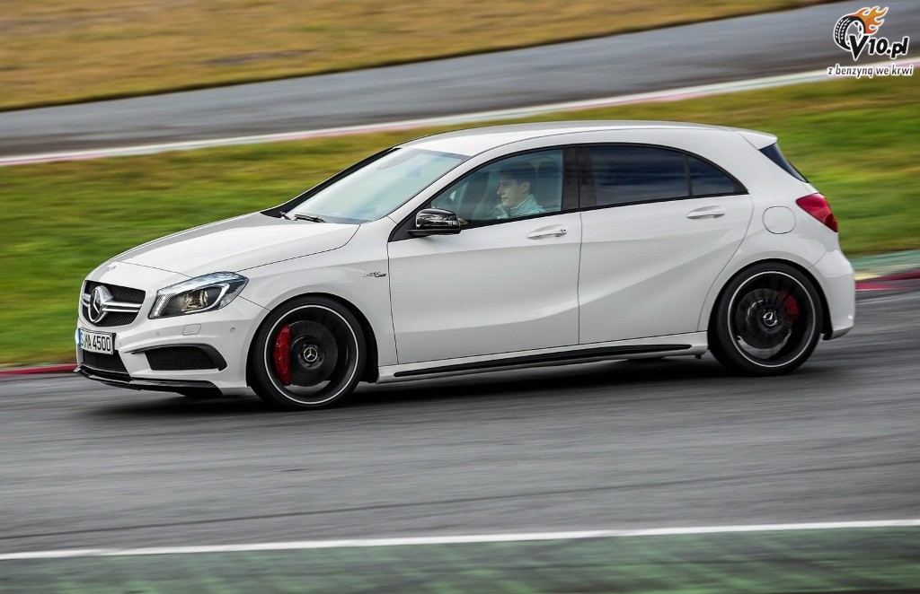 Mercedes A45 AMG