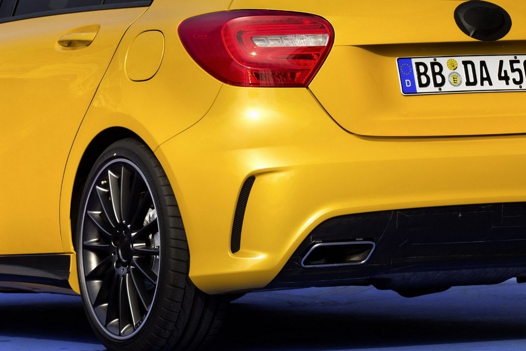 Mercedes A45 AMG