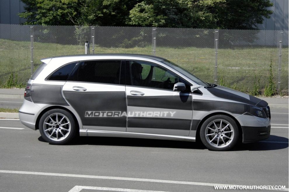 Mercedes klasy B na 2012 rok - zdjcia szpiegowskie