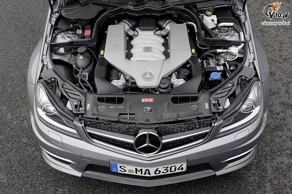 2012 Mercedes-Benz C63 AMG