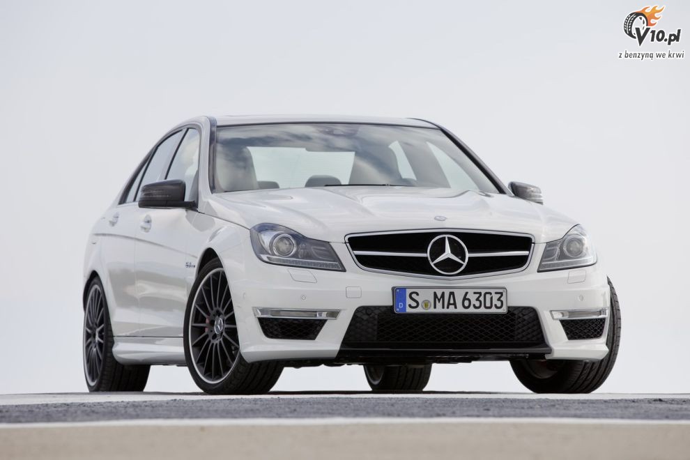 Mercedes C63 AMG