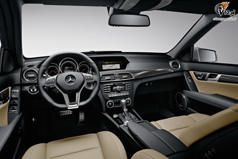 2012 Mercedes-Benz C63 AMG