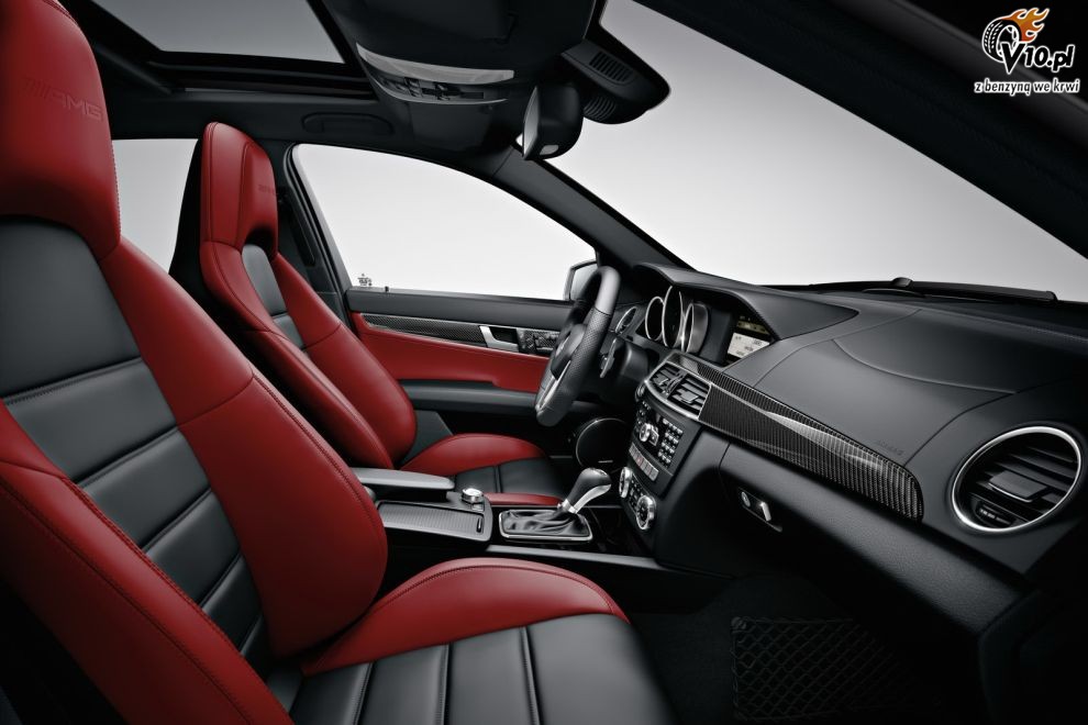 2012 Mercedes-Benz C63 AMG