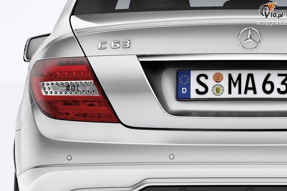 Mercedes C63 AMG