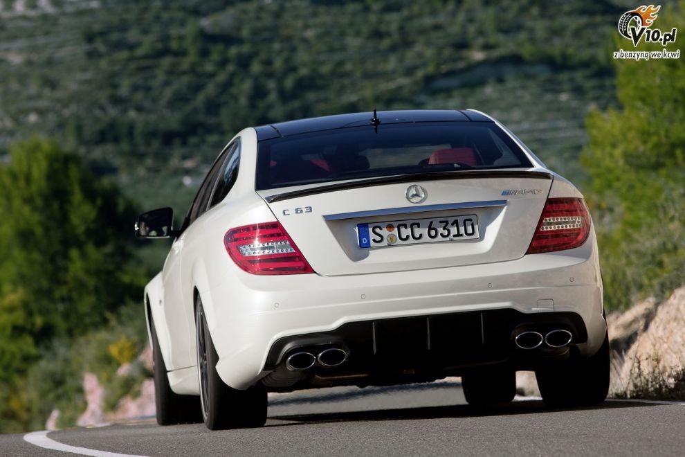 2012 Mercedes-Banz C63 AMG Coupe