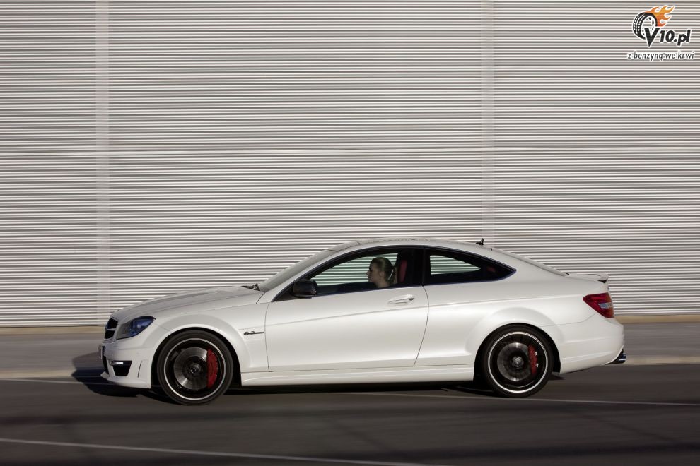 2012 Mercedes-Banz C63 AMG Coupe