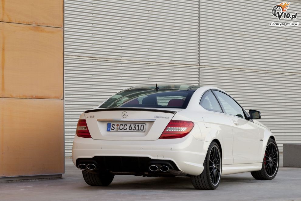 2012 Mercedes-Banz C63 AMG Coupe