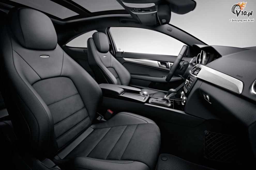 2012 Mercedes-Banz C63 AMG Coupe