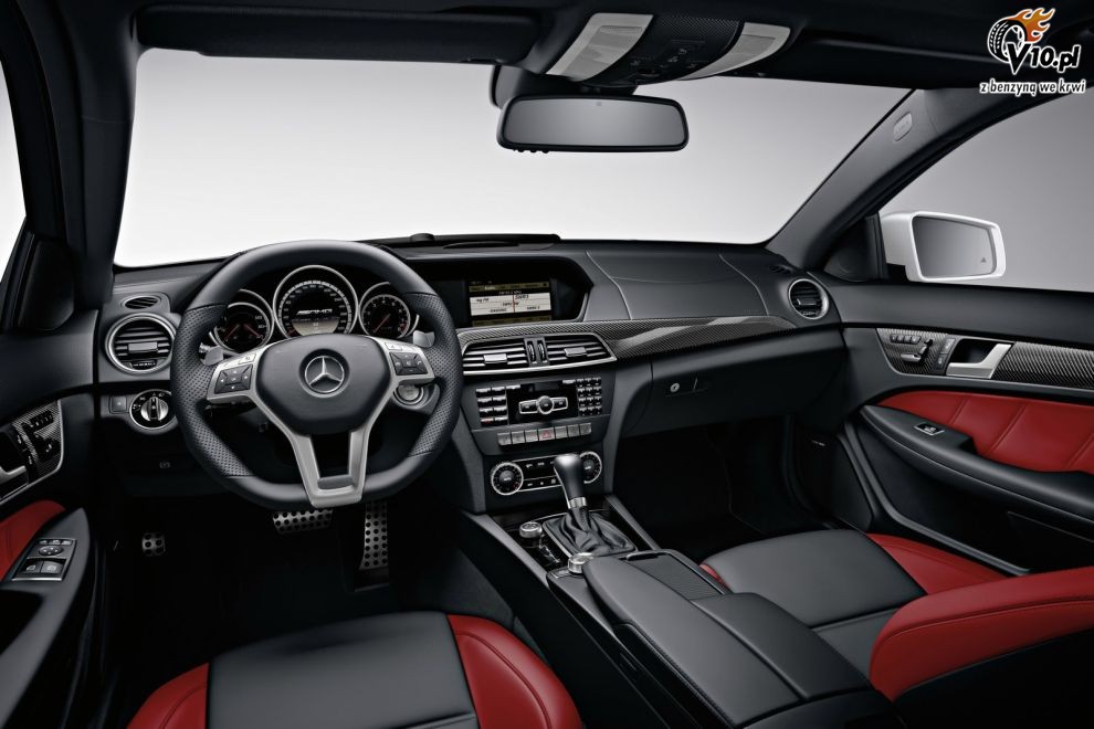 2012 Mercedes-Banz C63 AMG Coupe