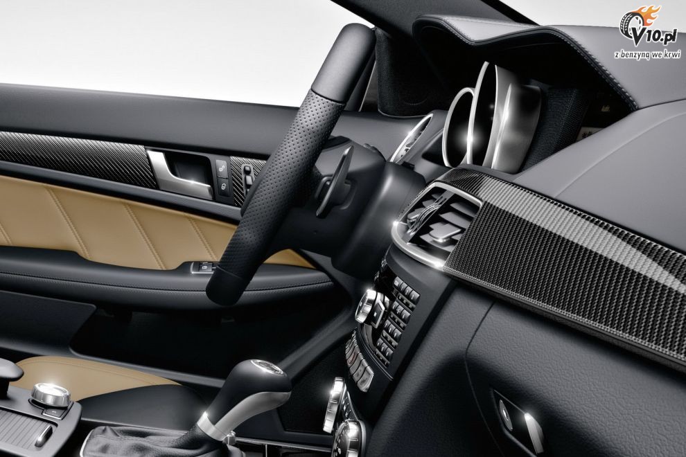 2012 Mercedes-Banz C63 AMG Coupe
