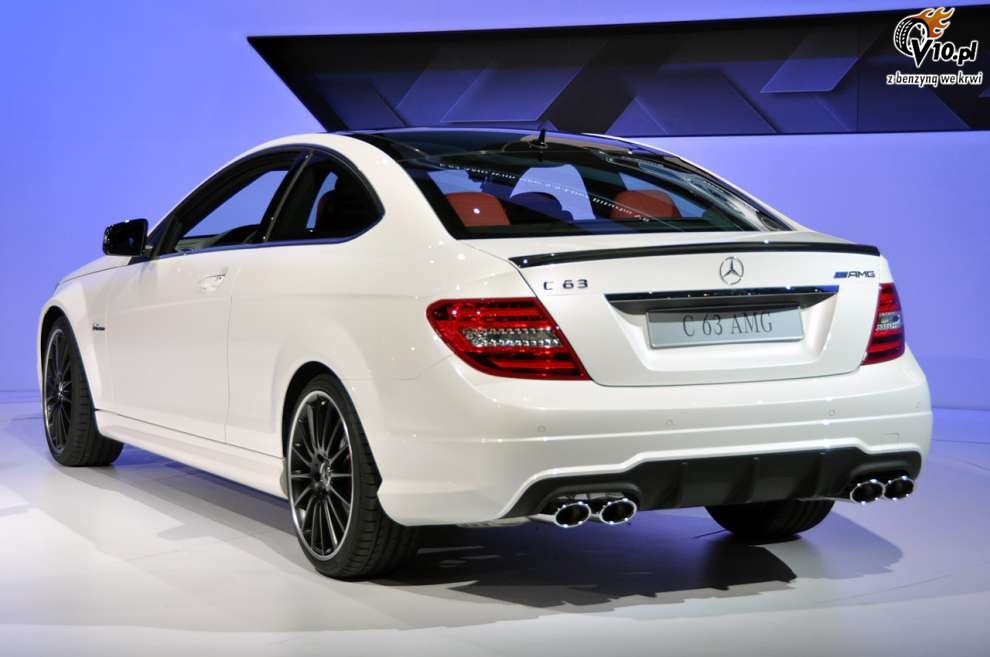 Mercedes-Benz C63 AMG Coupe na targach w Nowy Jorku 2011
