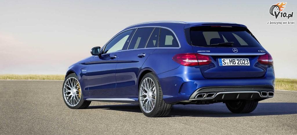 Mercedes C63 AMG