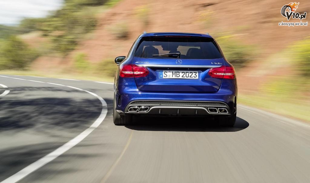 Mercedes C63 AMG