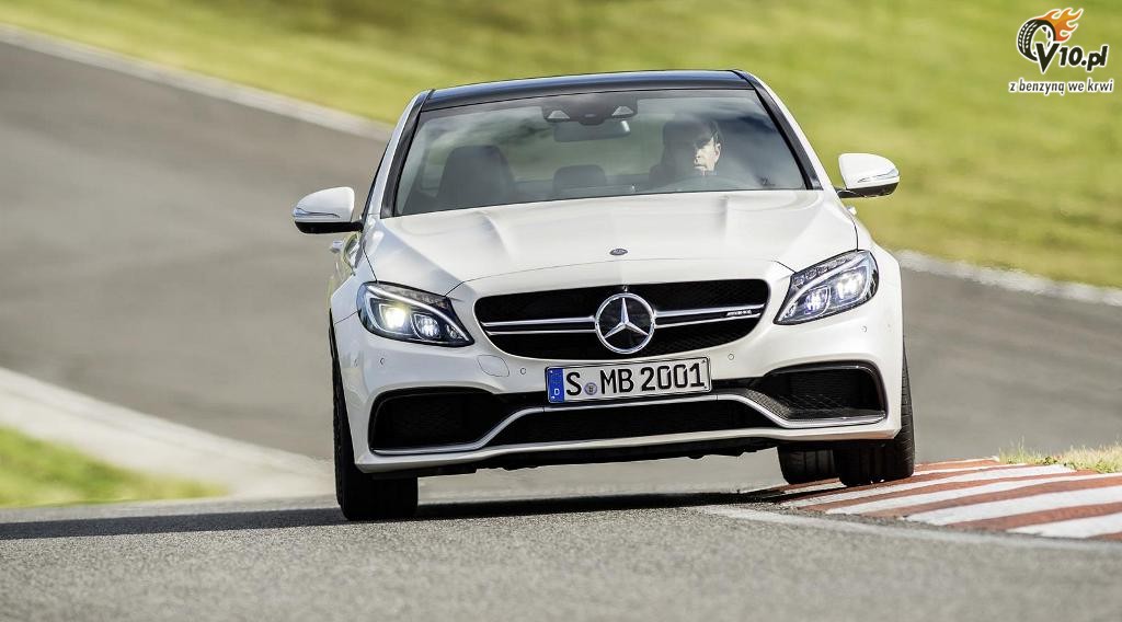 Mercedes C63 AMG