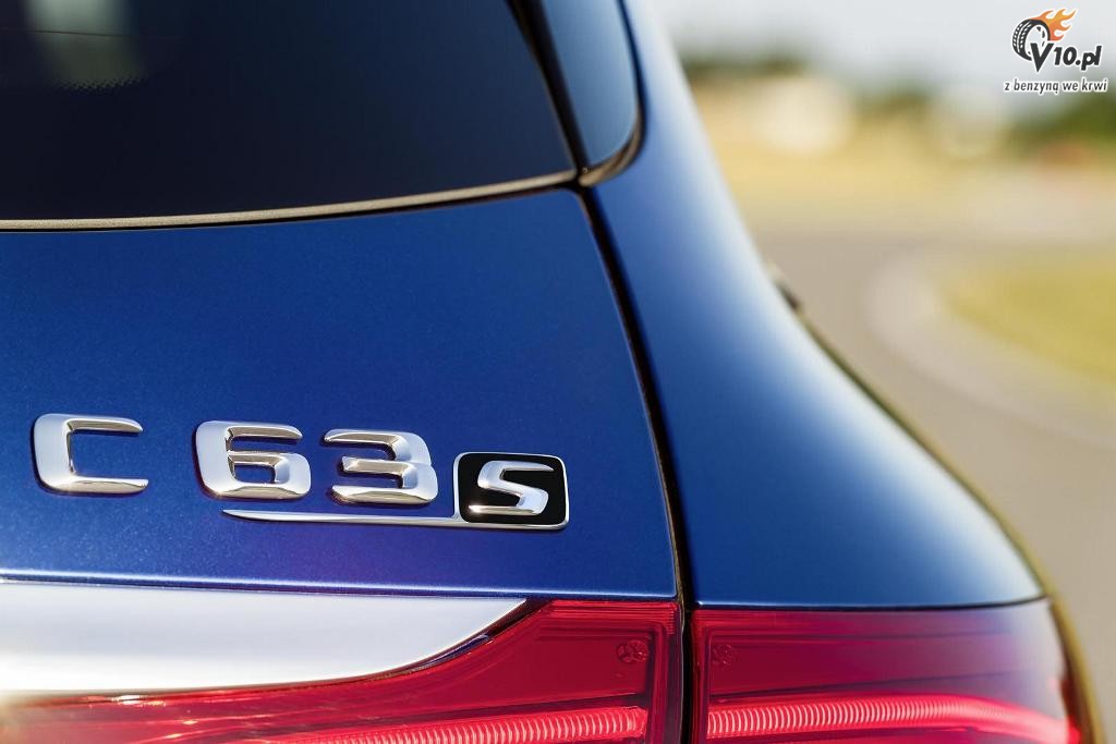 Mercedes C63 AMG