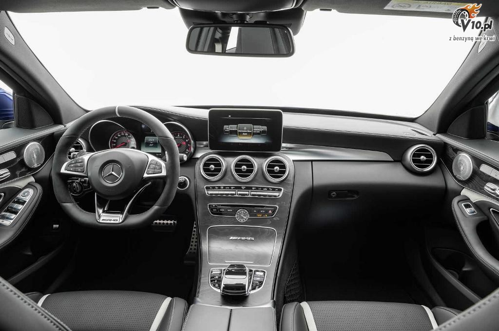 Mercedes C63 AMG