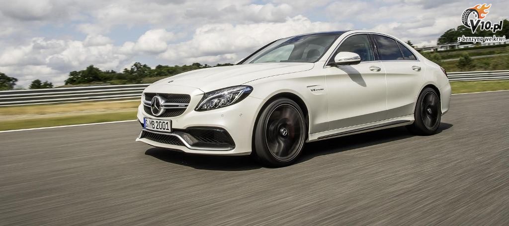 Mercedes C63 AMG