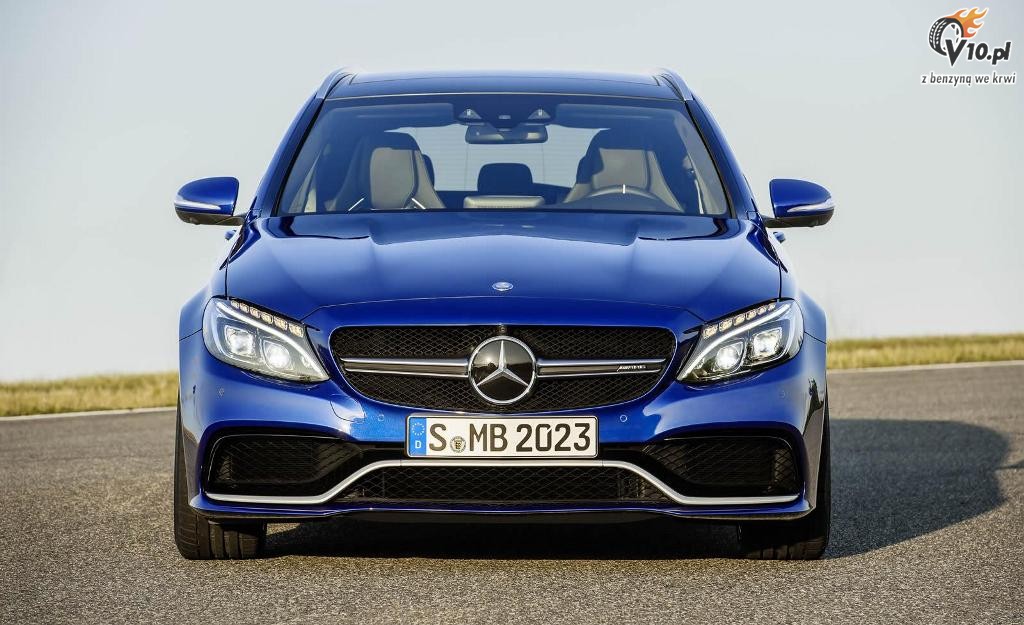 Mercedes C63 AMG