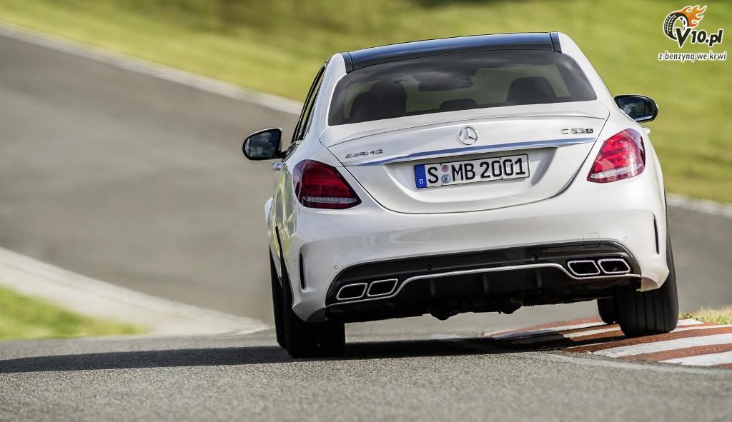 Mercedes C63 AMG