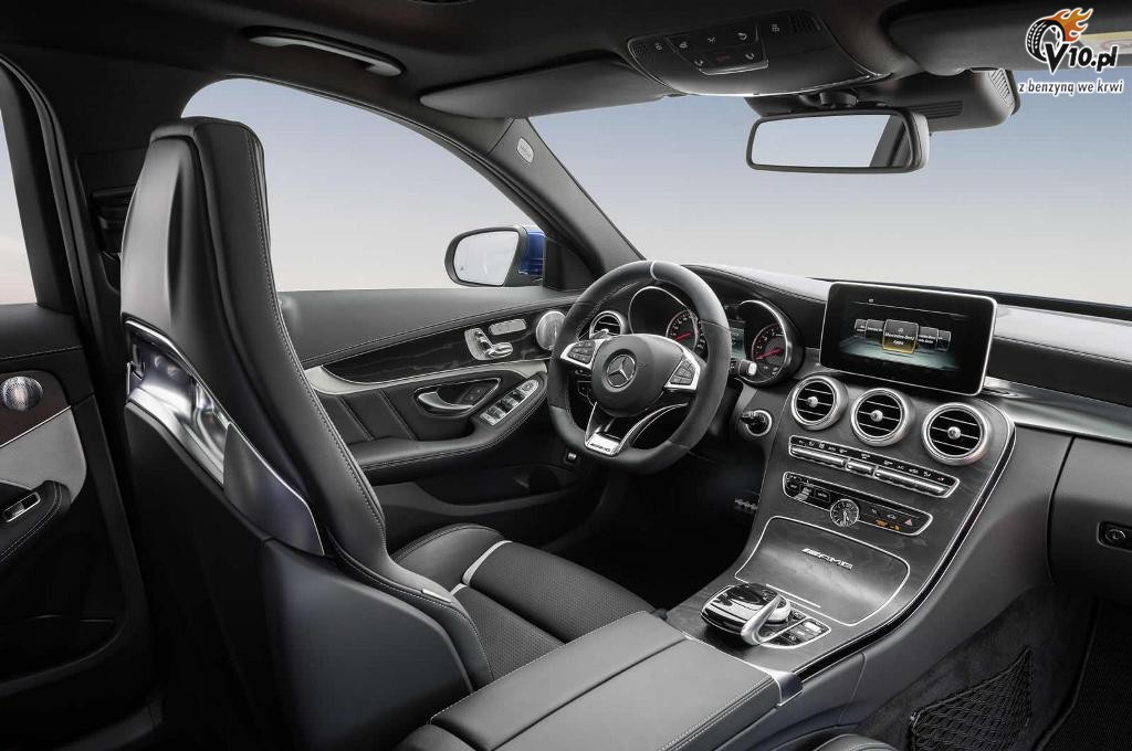 Mercedes C63 AMG