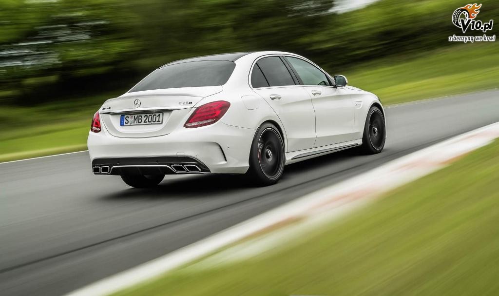 Mercedes C63 AMG