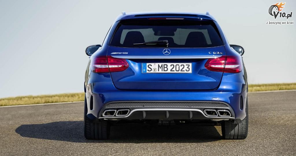 Mercedes C63 AMG
